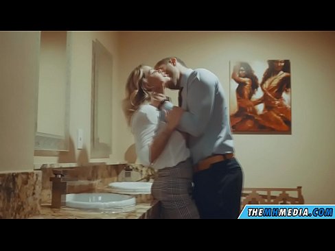 ❤️ Rehefa mamitaka anao ao amin'ny trano fidiovana ho an'ny besinimaro ny blonde be busty ❤❌ Fomba vetaveta mahafinaritra aminay mg.eviewporn.ru ﹏